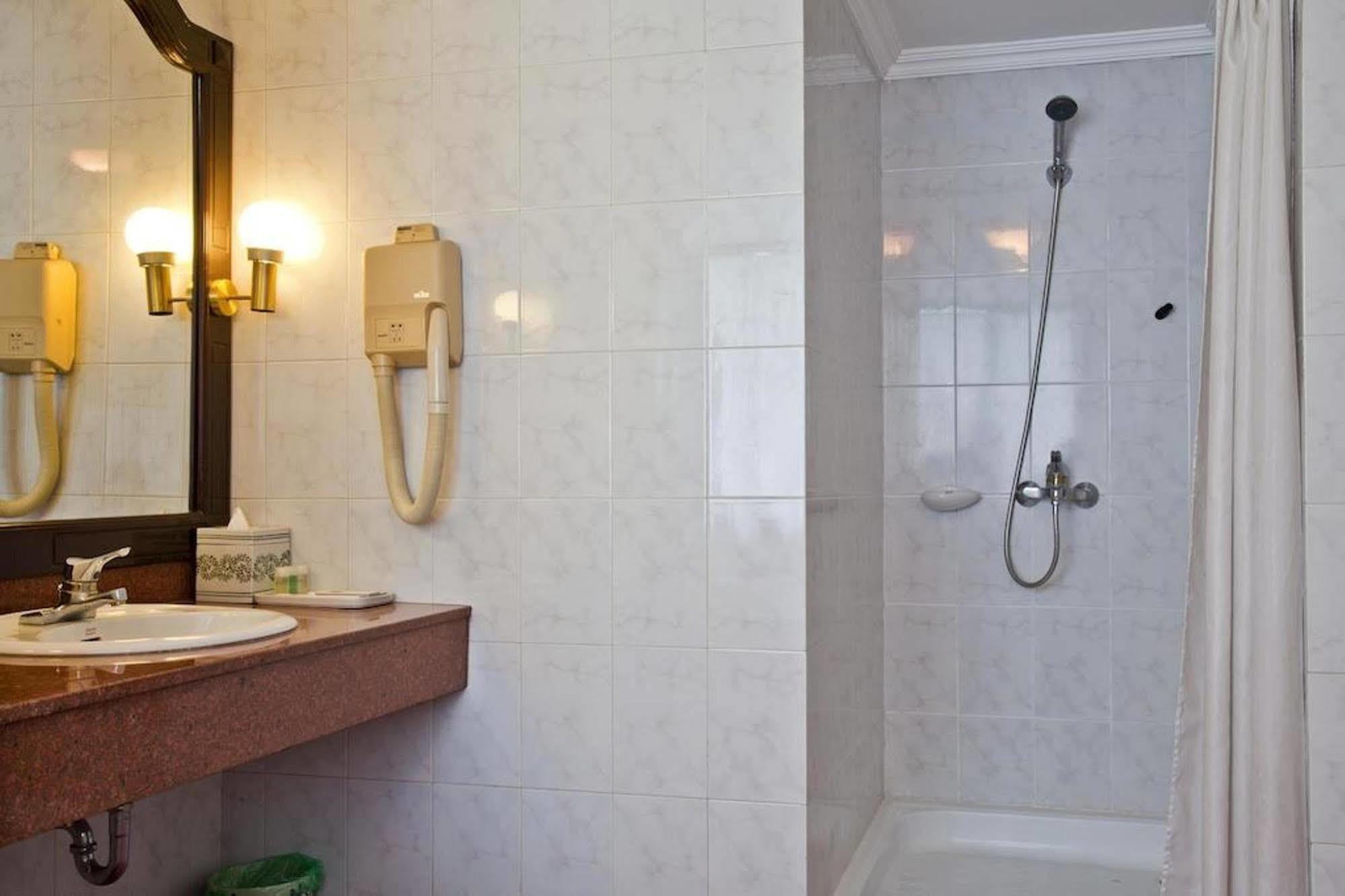 Green Park Hotel ハノイ市 エクステリア 写真